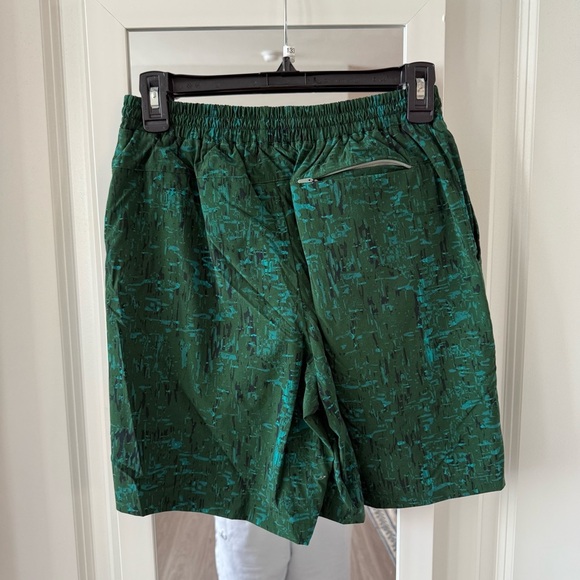 Men’s Outdoor Voices Short With Liner Size Small Color Green - Picture 3 of 4